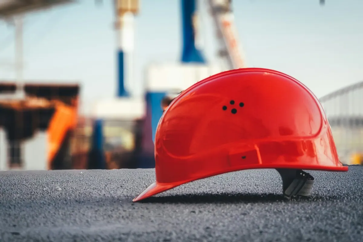 Safety Helmets – Safety & Tools
